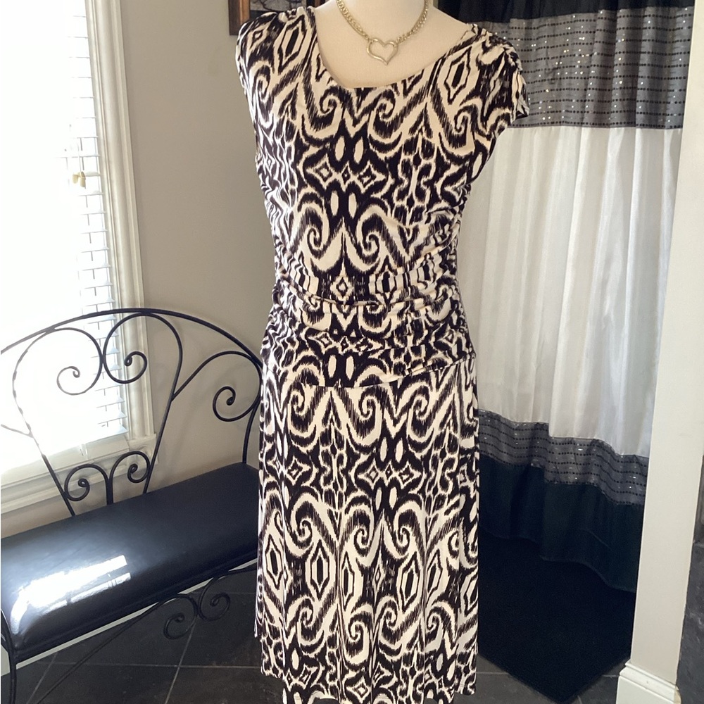 Enfocus Studio Black and White Printed Midi Dress